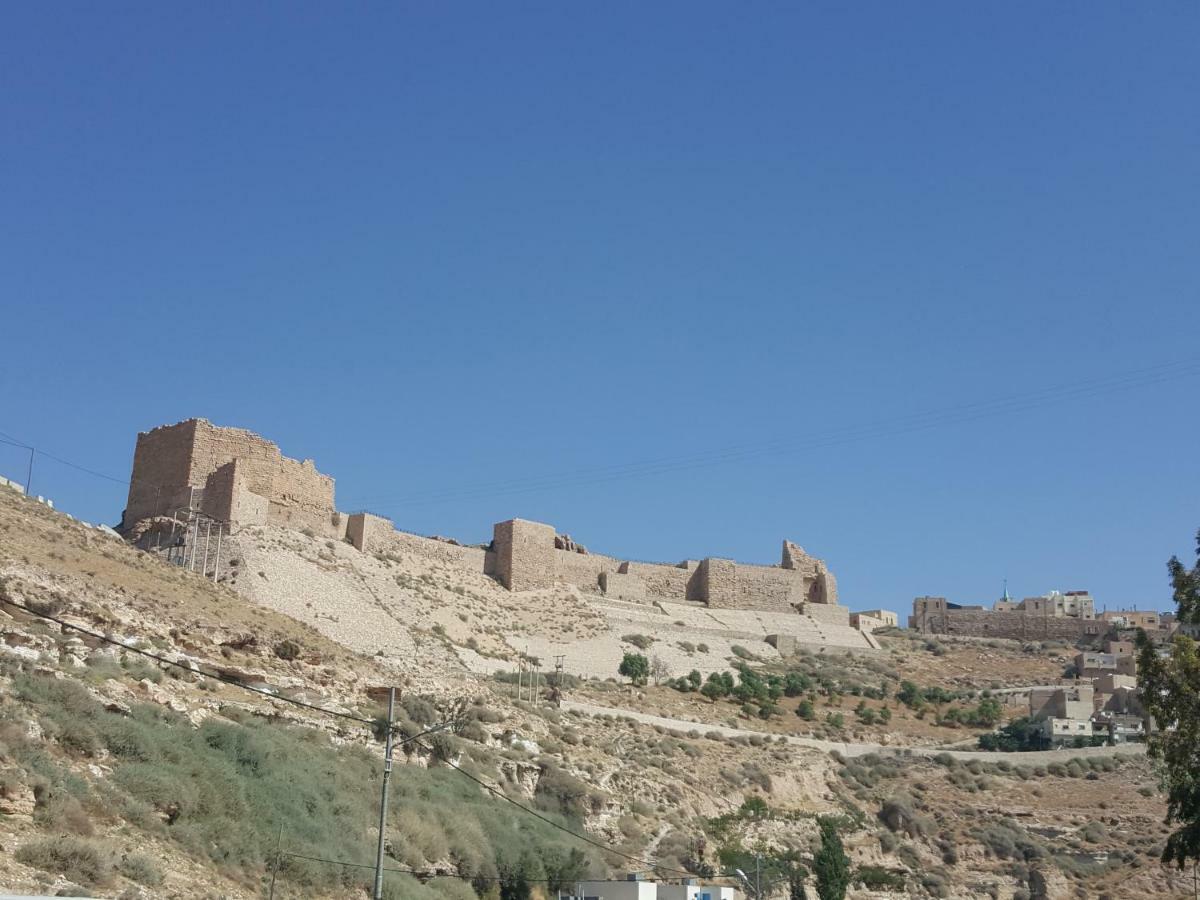 Апартаменты Castle House Эль-Карак Экстерьер фото